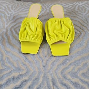 Wandler kitten heels